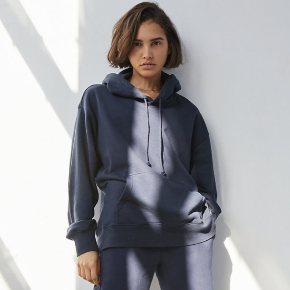 Red Aritzia Airy Fleece Boyfriend Hoodie Size 1